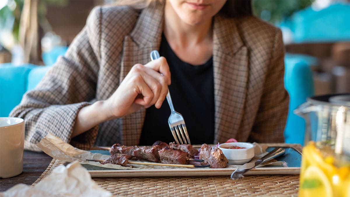 Consumir más de un 22% de proteína en la dieta diaria aumenta el riesgo cardiovascular