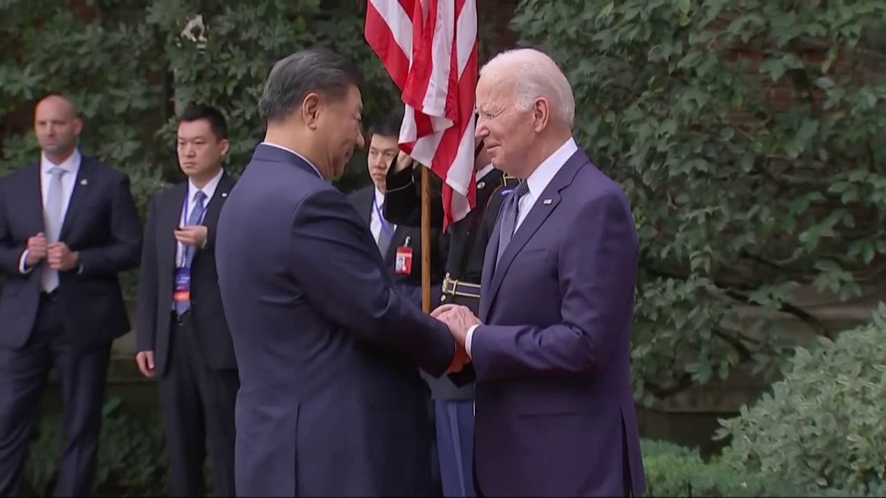 États-Unis : Poignée de main entre Joe Biden et Xi Jinping lors dune rencontre capitale – Cosmo Sonic