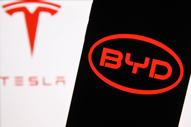 Absatzzahlen bei Tesla gesunken – BYD auf der Überholspur – Buzznice.com