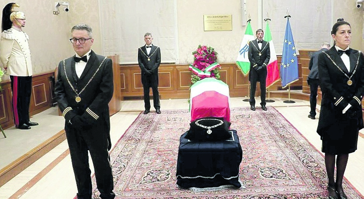 SDI Online: Napolitano, oggi il funerale laico a Montecitorio: ci saranno anche Macron e Steinmeier. Poi nel cimitero di G