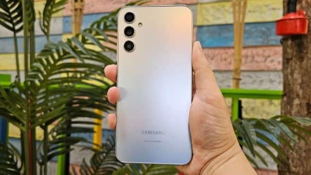 Rajneeti Guru – Samsung का यह 5G फोन तुरंत ऑर्डर करें, 27 हजार रुपये से ज्यादा का फायदा – हिन्दुस्तान