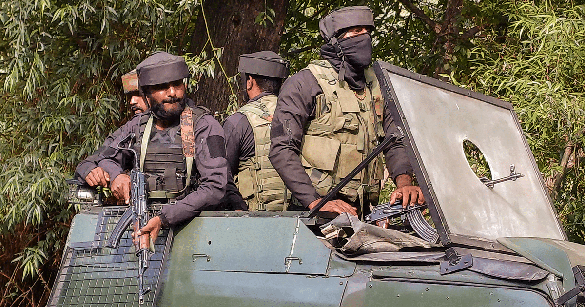 अनंतनाग एनकाउंटर: राजनीति गुरु पर सेना के ऑपरेशन का चलन, आतंकवादियों पर मोर्टार हमला; अंतिम विदाई में शहीदों को नम आंखों से प्रभात खबर