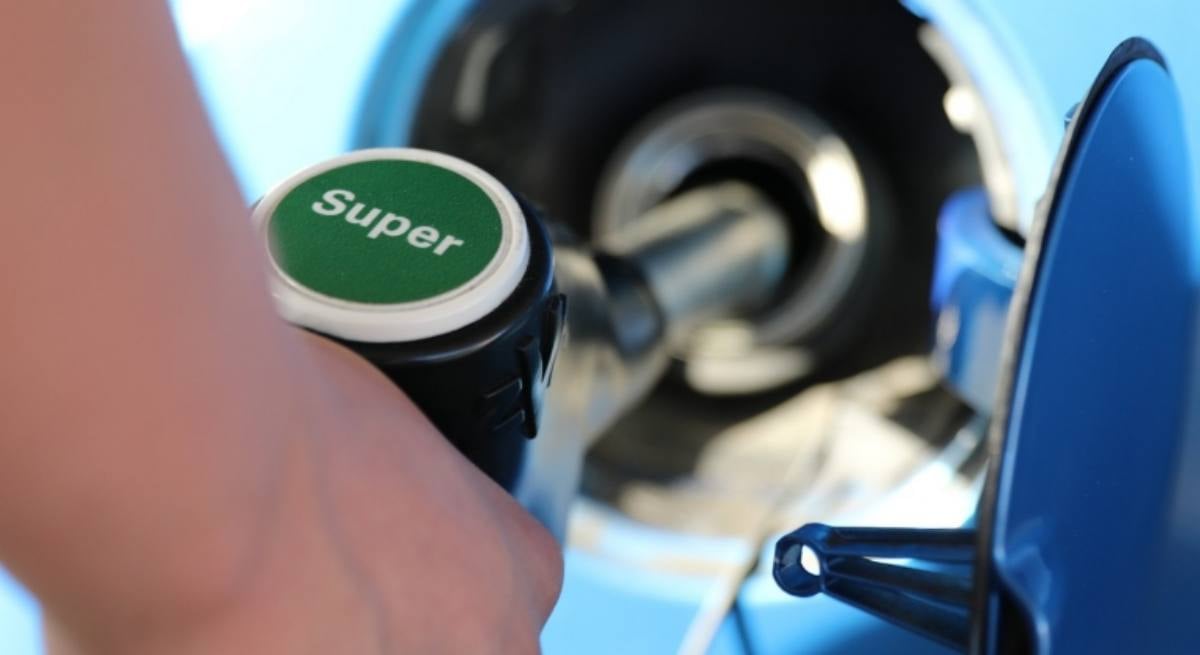 Photo of Precios de gasolina y diésel hoy 28 de agosto: las gasolineras más baratas