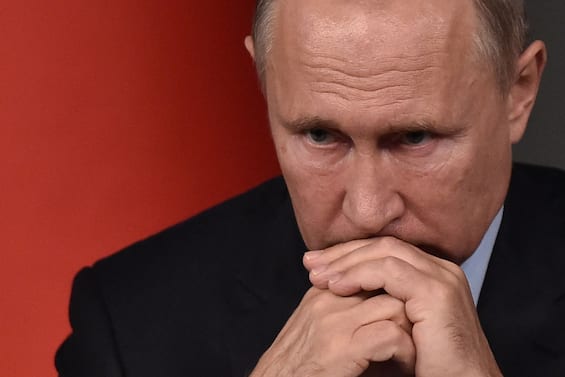 Russia Ucraina, Putin alla Nato: Rischiamo la guerra nucleare – Sky Tg24 
could be rewritten as:

 Russia Ucraina, Putin alla Nato: Rischiamo la guerra nucleare – Sky Tg24 – SDI Online