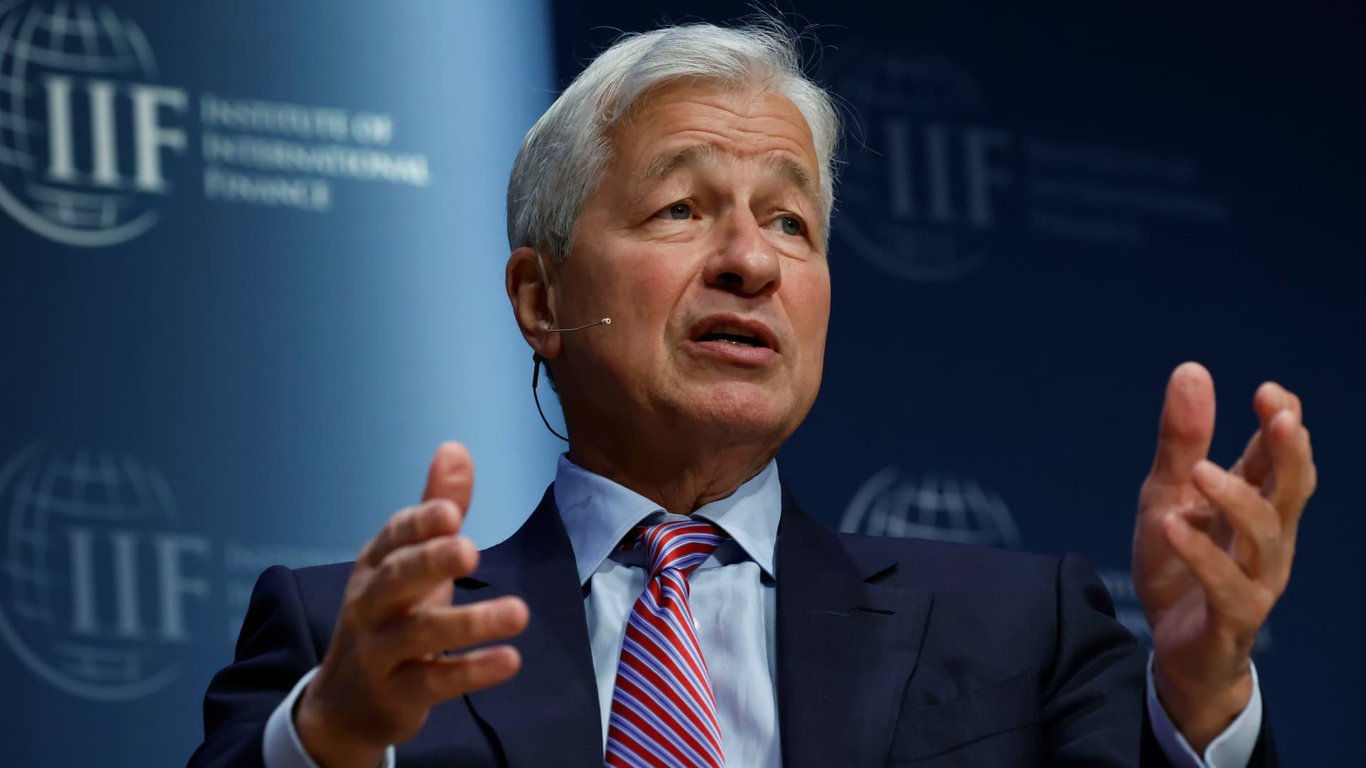 Photo of Jamie Dimon: Thinking the economy will boom despite numerous risks is a huge mistake