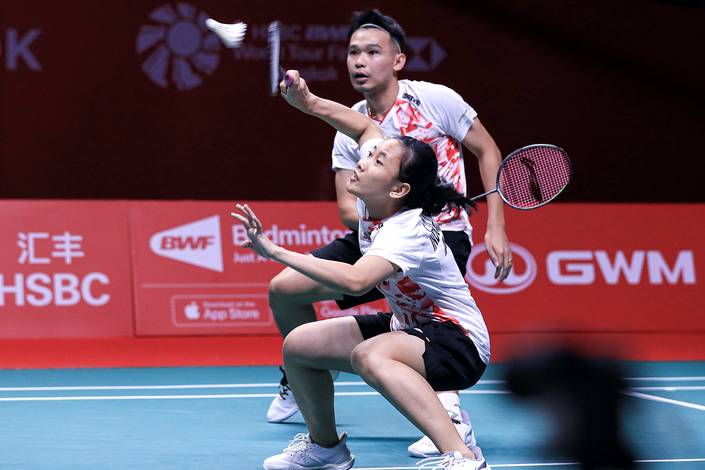 Putri KW Tersingkir, Ester Nurumi dan Rinov/Pitha Lolos ke Perempat Final Spain Masters 2024 – Berita SAMOSIR