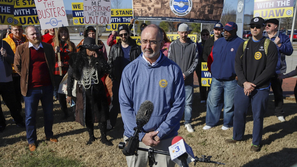 United Auto Workers Successfully Unionize at Volkswagens Chattanooga Plant