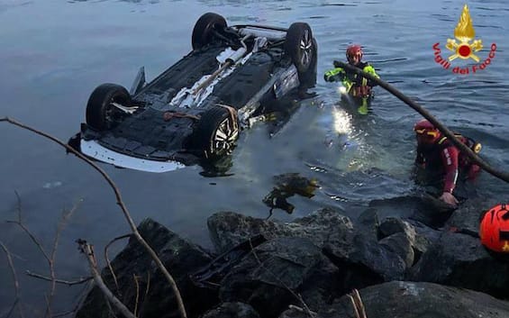 Auto precipita nel Lago di Como, una donna muore. Due feriti gravi ricoverati – Buzznews