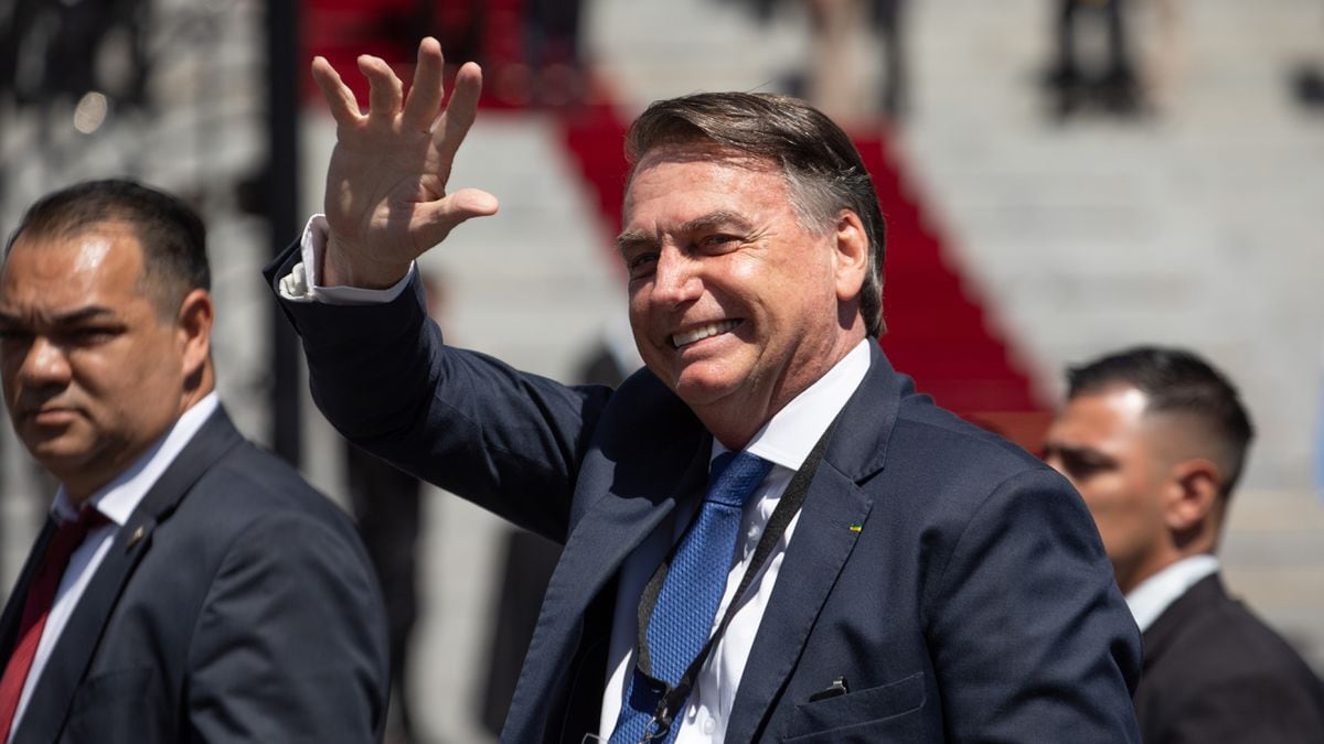 La Policía de Brasil acusa a Bolsonaro y a varios generales retirados de golpismo – Deporticos