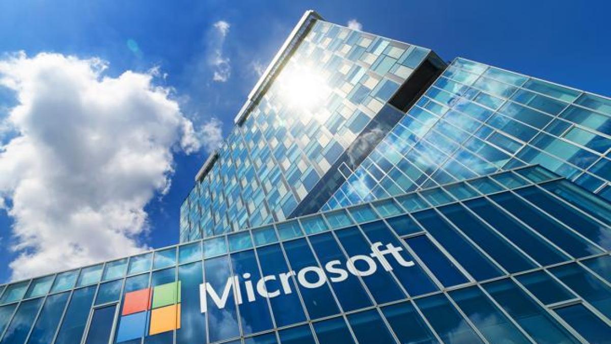 Microsoft licenzia quasi 2.000 dipendenti nella sezione videogiochi (e il presidente di Activision Blizzard lascia)