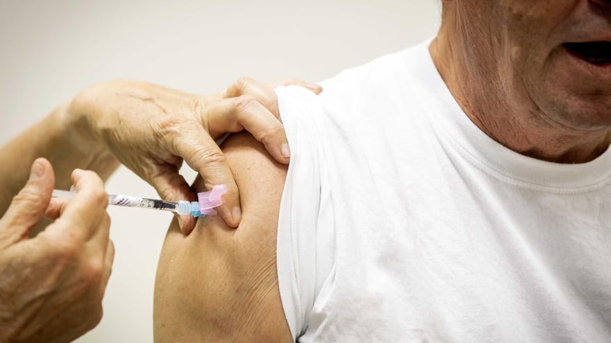 Photo of Un hombre alemán de 62 años fue vacunado 217 veces contra la covid – Oncenoticias