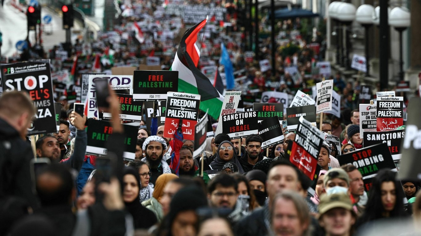 London pro-Palestinian protests call for an end to Gaza siege