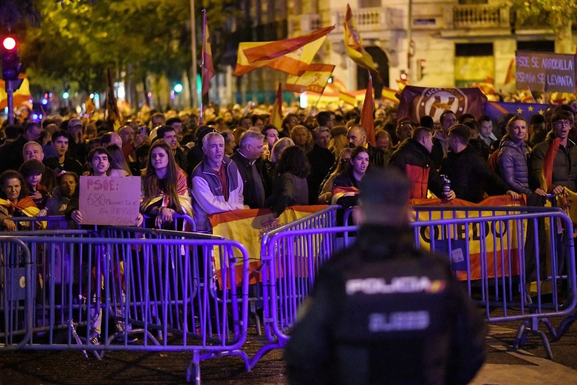 Pactos y negociaciones para la investidura de Sánchez, en directo – Radio Centro