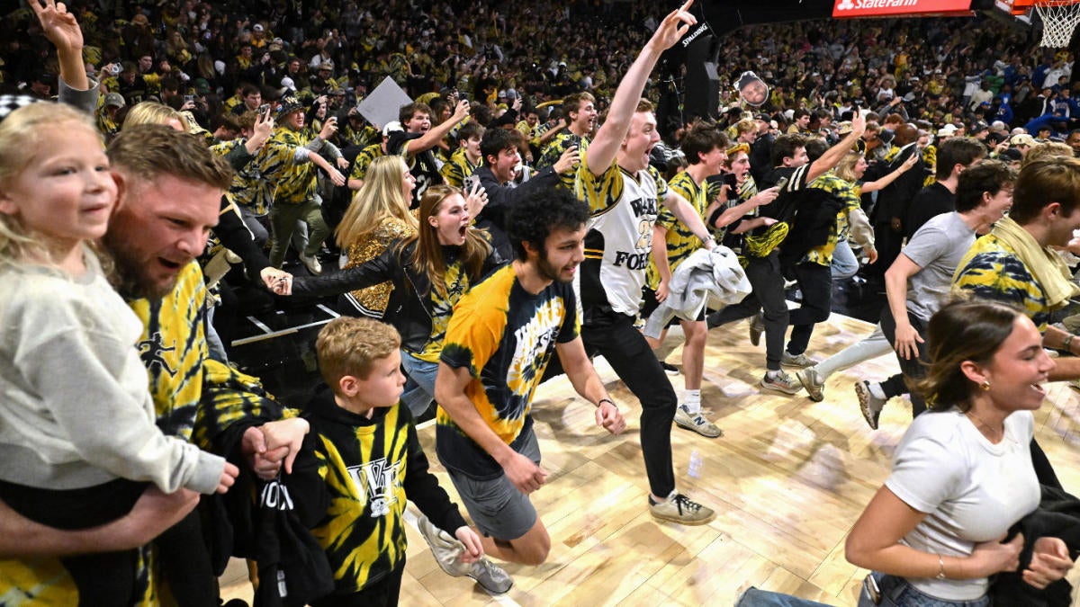 Injury to Dukes Kyle Filipowski during court storming after Wake