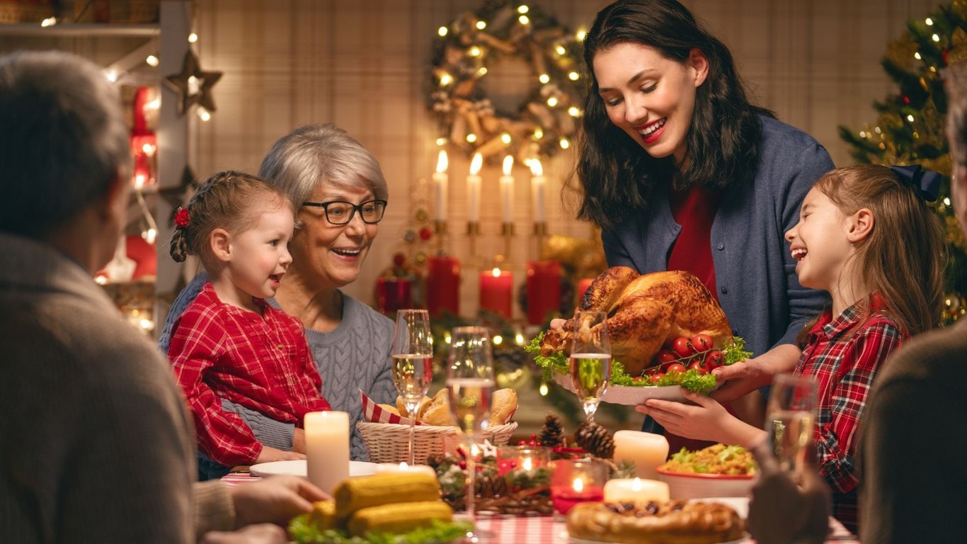 El precio de la luz cae este sábado, 23 de diciembre: aprovecha para cocinar tu cena de Navidad hoy