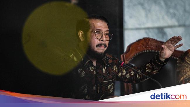 Anwar Usman Mengingkari Adanya Pembicaraan dengan Hakim MK Lainnya Mengenai Putusan Batas Usia Cawapres – Bolamadura