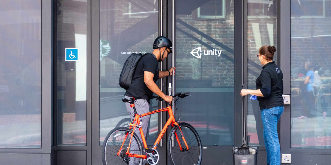 Photo of Stock Market News: Unity Stock Declines 20% due to Disappointing Earnings and Forecast