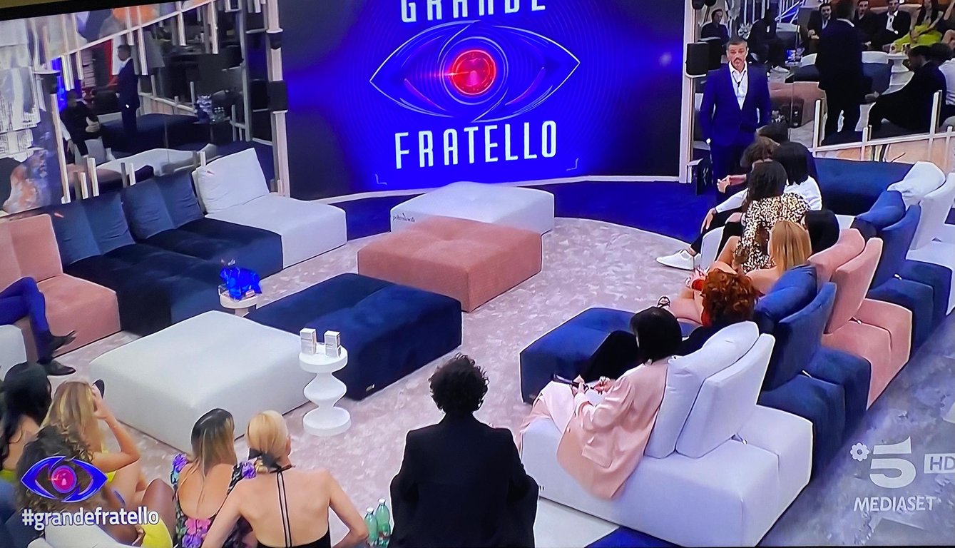 Grande Fratello, i nominati e il preferito dal pubblico. Gaffe di Alfonso Signorini in diretta – SDI Online