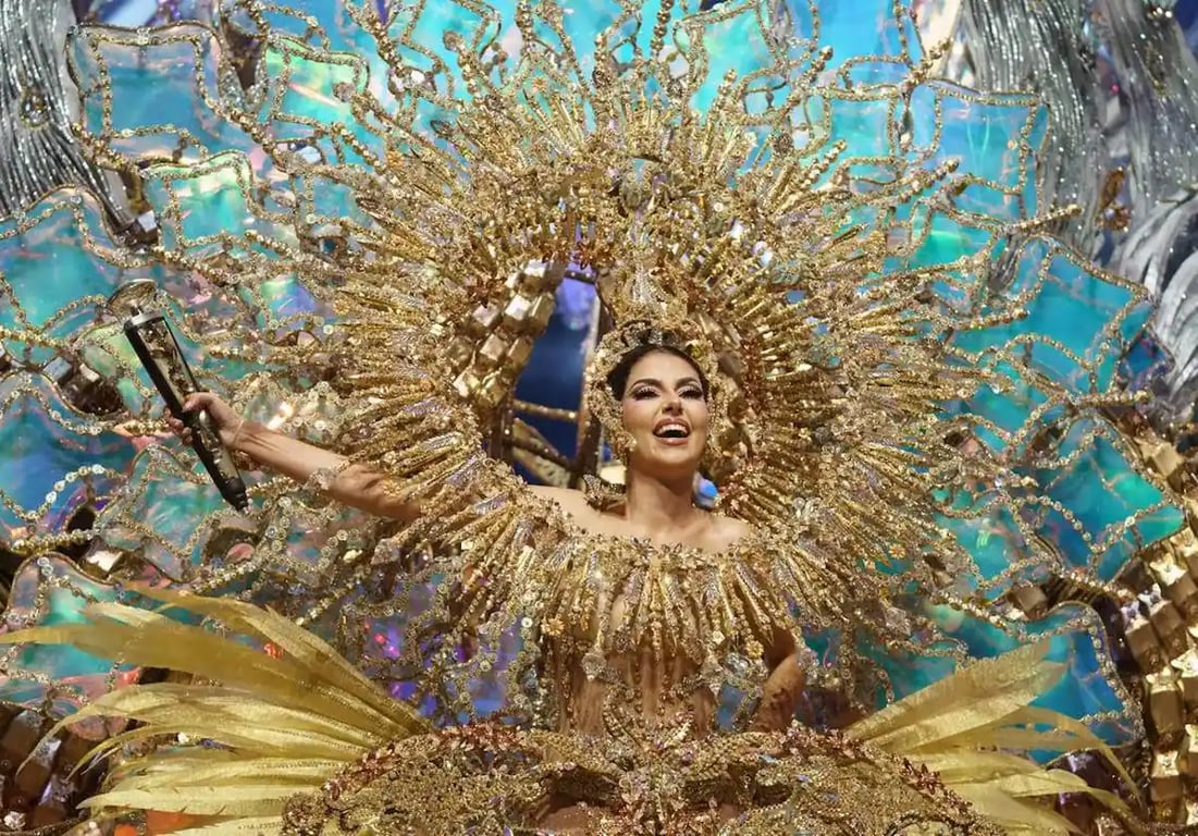 Deporticos: Corina Mrazek González, Reina del carnaval de Santa Cruz de Tenerife 2024 – Canarias7