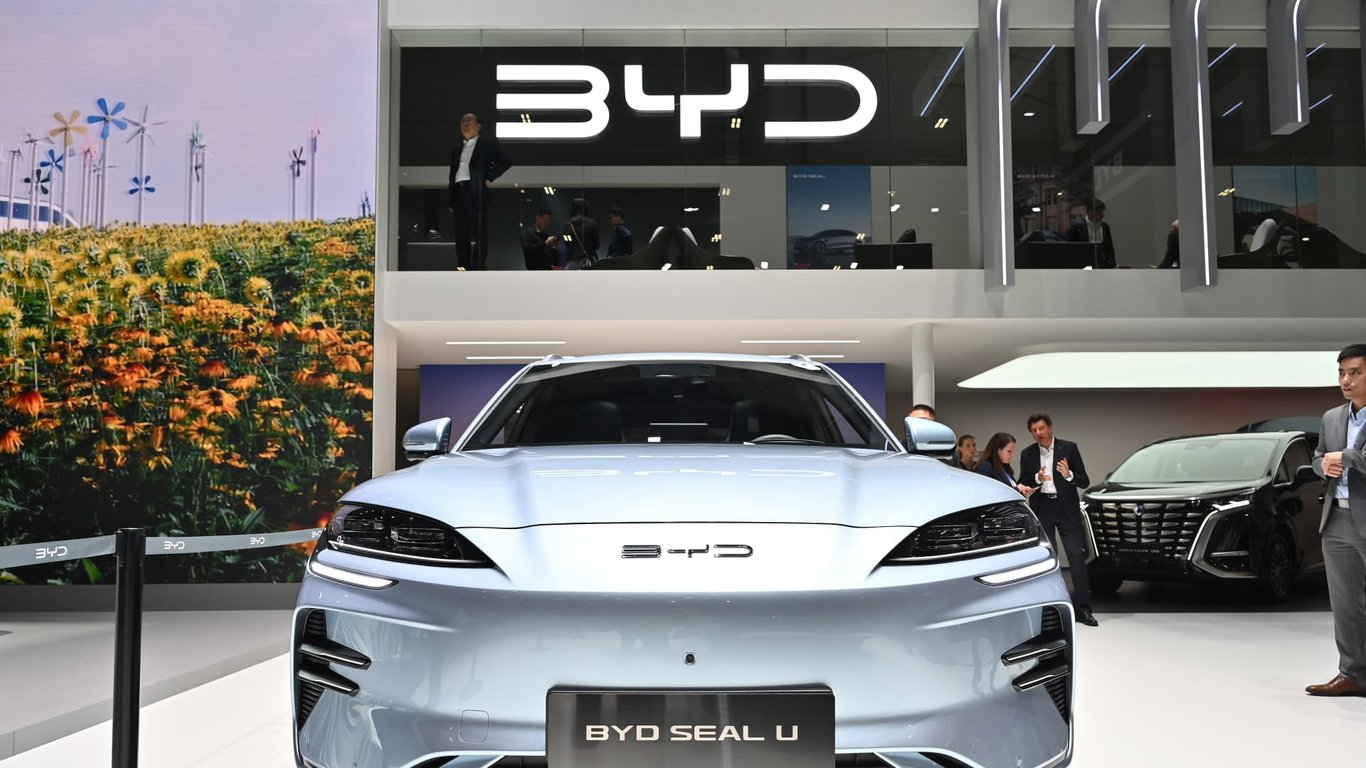 How BYD Transformed from Battery Maker to Electric Vehicle Leader, Surpassing Tesla