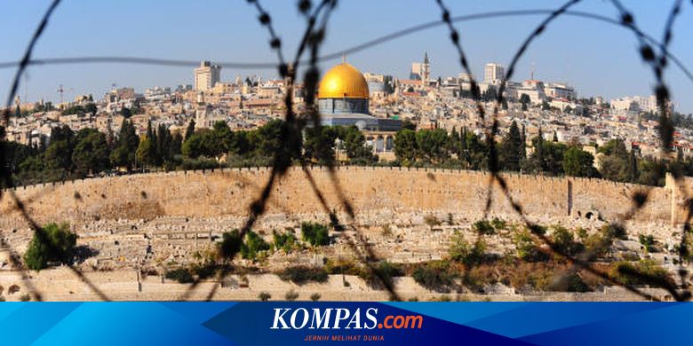 Polisi Israel Serang Warga Palestina di Masjid Al Aqsa, Jamaah Shalat Tarawih Terpaksa di Luar – Kompas.com
