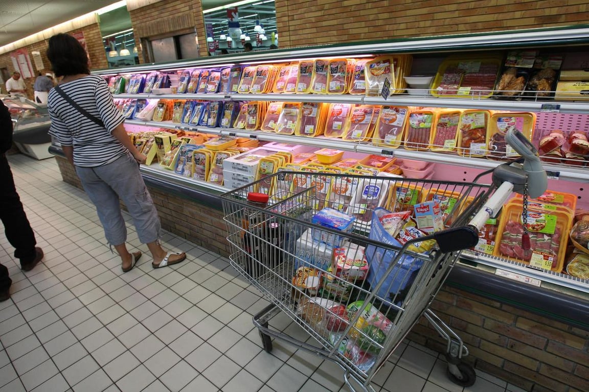 Inflation : 5 000 produits alimentaires verront leurs prix bloqués, annonce Bruno Le Maire