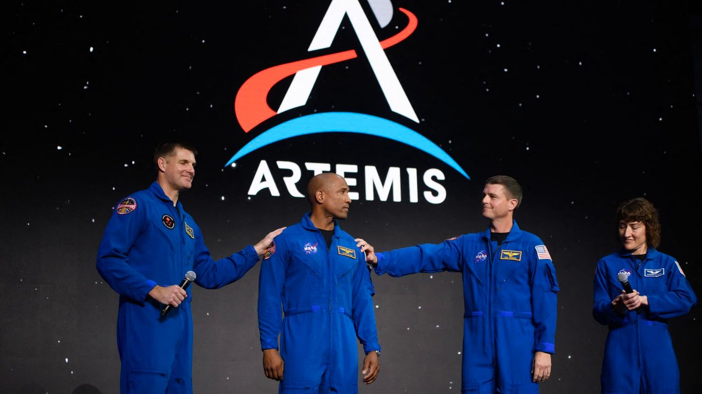 Mission Artémis : La NASA repousse le retour dastronautes sur la Lune à 2026