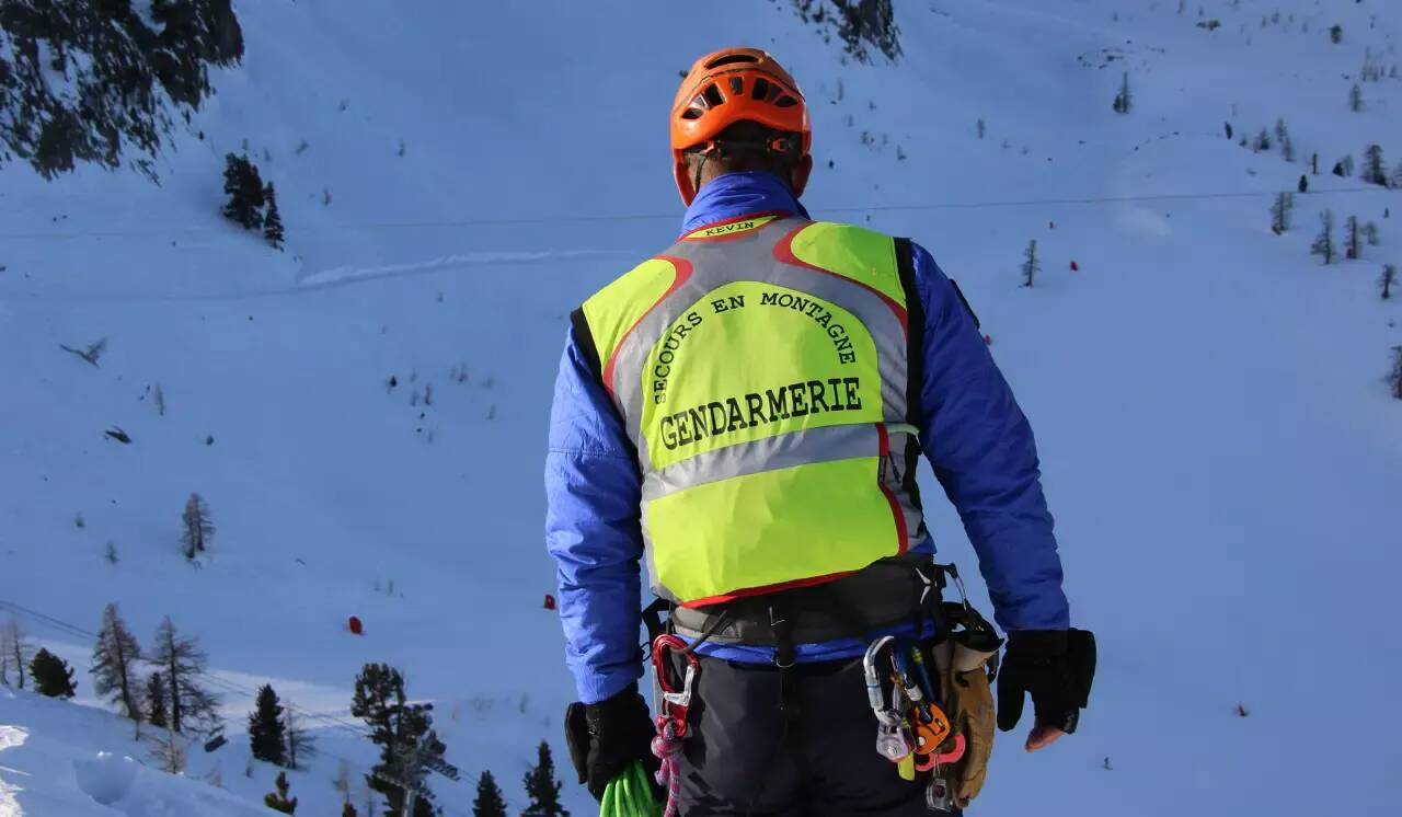 Observatoire Qatar: Neige verglacée, perte de contrôle, enquête ouverte – le tragique accident de ski qui a coûté la vie à un enfant dans les Alpes