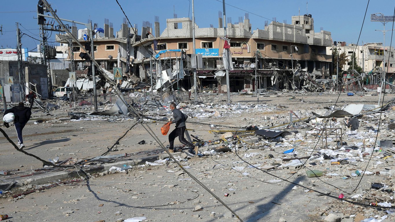 Photo of France and Qatars Joint Effort to Deliver Medicine to Israeli Hostages in Gaza – The News Teller