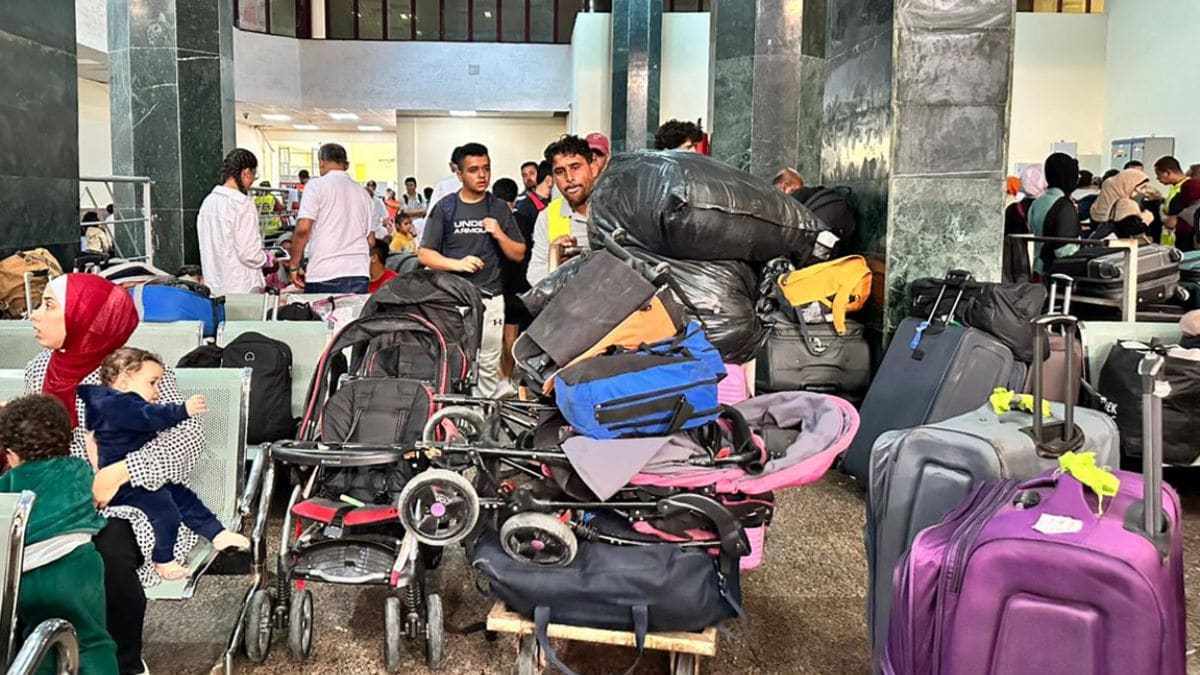 33 españoles y siete familiares abandonan Gaza a través del paso de Rafah – Deporticos