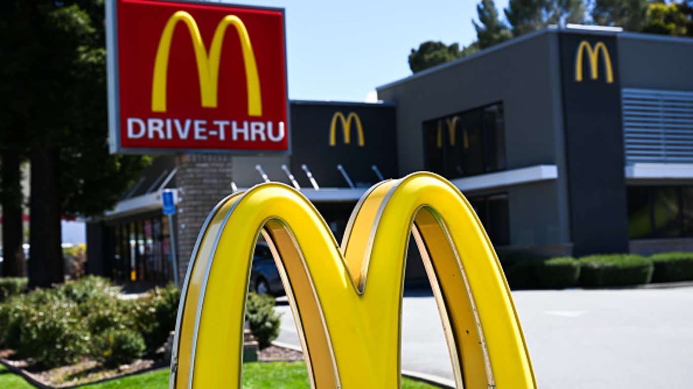 Price hikes drive 14% increase in U.S. sales, contributing to soaring revenue at McDonalds – CNBC