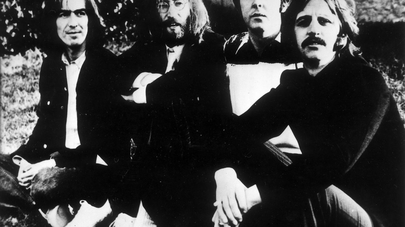 Les Beatles se réunissent en novembre pour une chanson inédite, Now and Then, grâce aux progrès de lintelligence artificielle – Cosmo Sonic