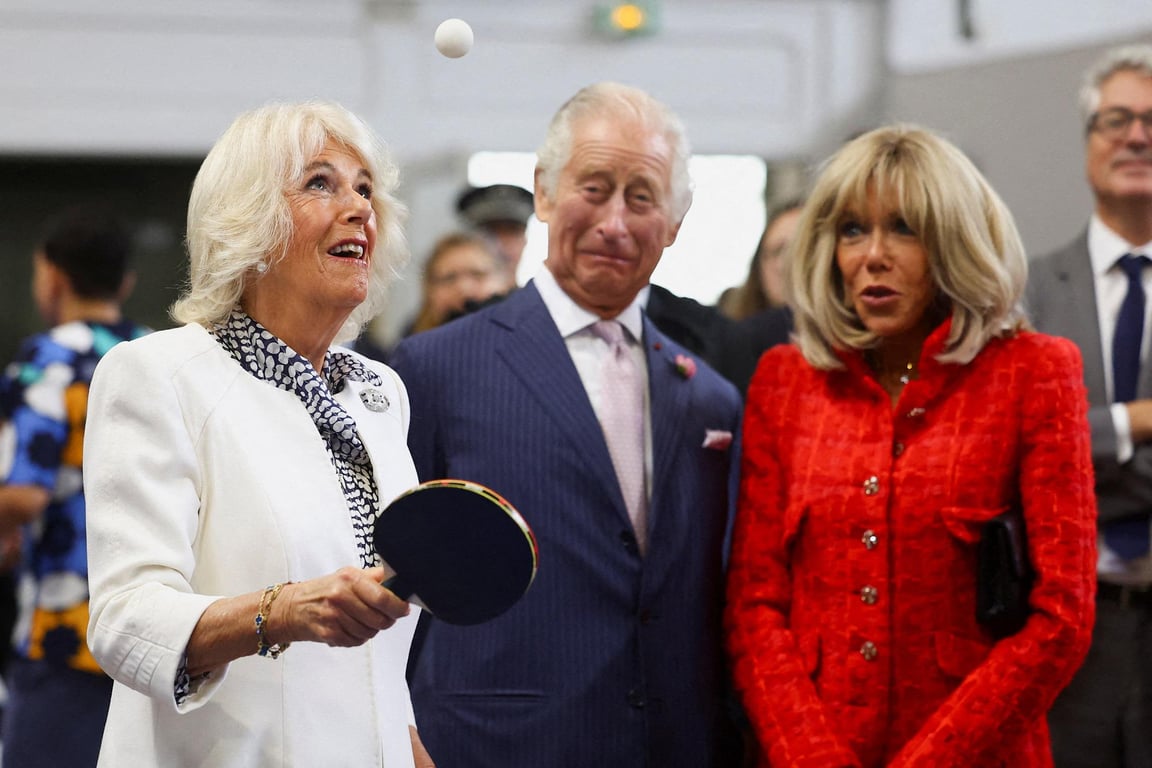 Camilla e Brigitte Macron, partita a ping pong tra regina e la première dame – SDI Online