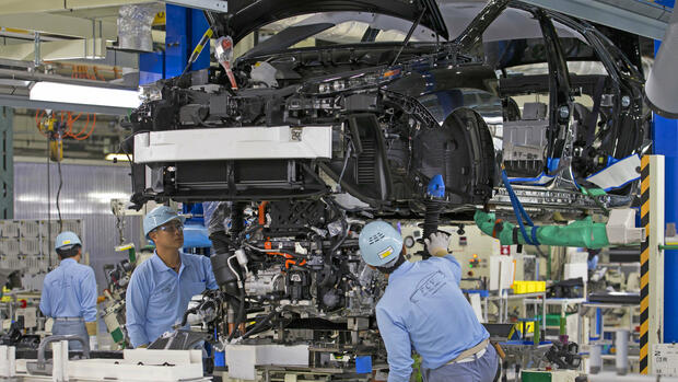 Toyota: Systemfehler legt Produktion in allen japanischen Werken lahm – Buzznice.com