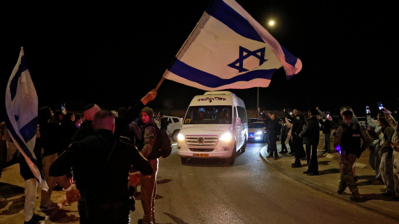 Observatoire Qatar: Un sixième groupe dotages israéliens relâché par le Hamas ce mercredi soir