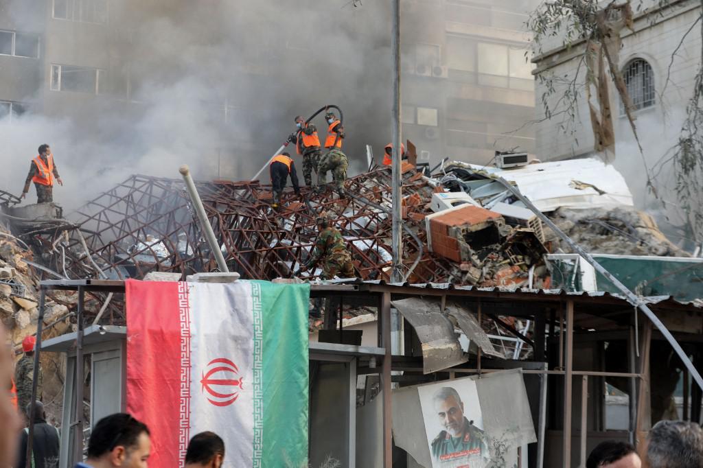 Israele, bombe sullambasciata Iran a Damasco. Teheran: Risponderemo