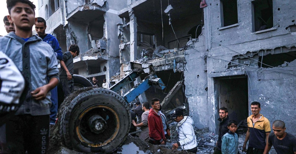 Guerra Israele-Hamas: Ultime notizie. Carro armato di Israele a sud di Gaza. Raid a Jabalia: 13 morti. – SDI Online