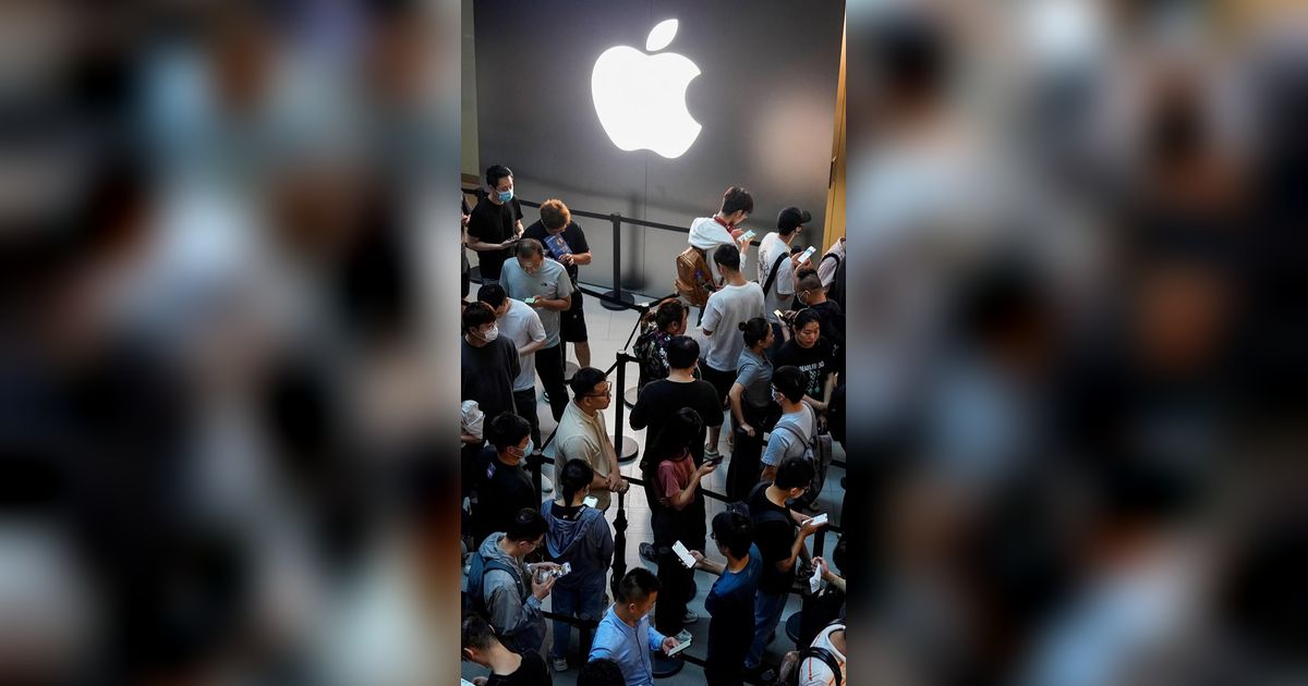 Judul : Antusiasme Warga China Berburu iPhone 15, Antrean Mengular Sejak Jam 5 Pagi
Website: Bolamadura