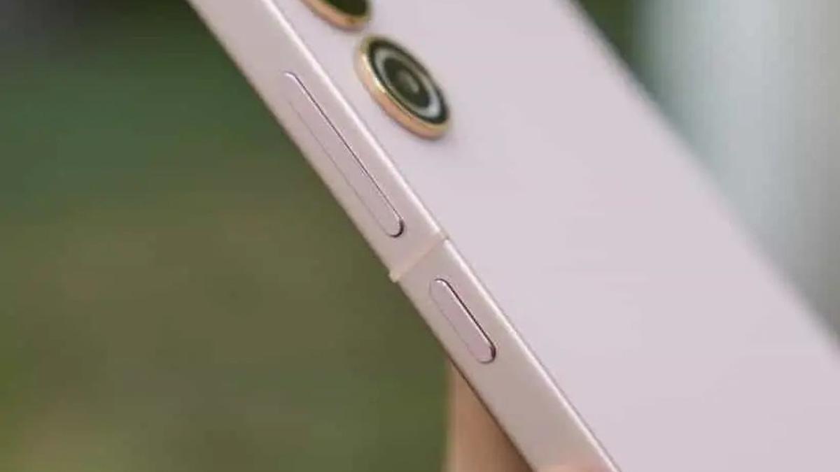 Galaxy S24 Ultra Akan Menjadi HP Android Pertama Samsung dengan Bingkai Titanium, Mirip iPhone 15 – Priangan News