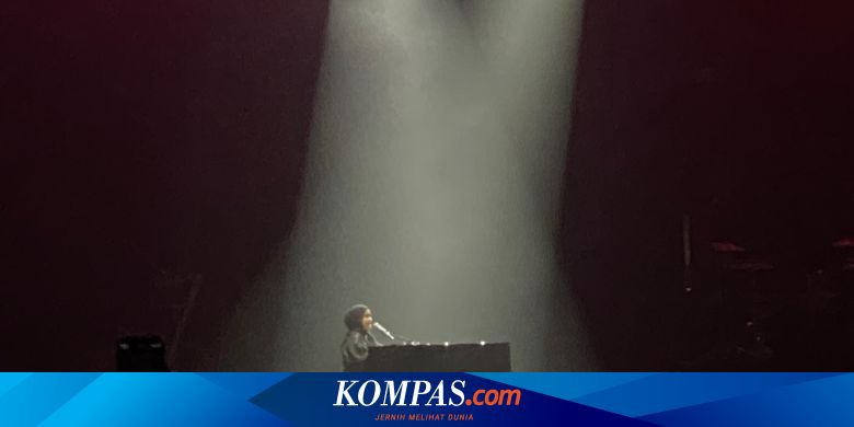 Putri Ariani Mengawali Konser Jonas Brothers dengan Lagu Bohemian Rhapsody – Kompas.com