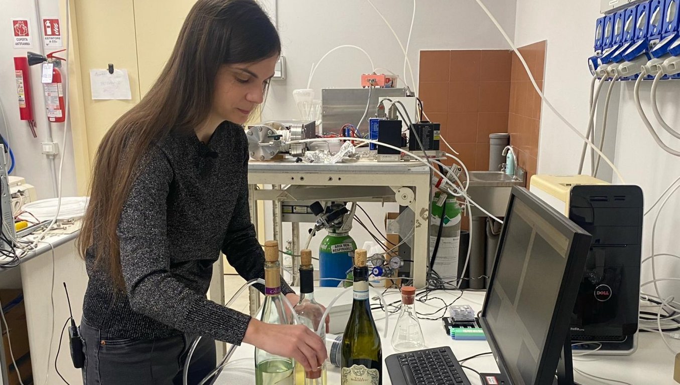 Un naso elettronico per valutare il vino: linvenzione della ricercatrice Sonia Freddi