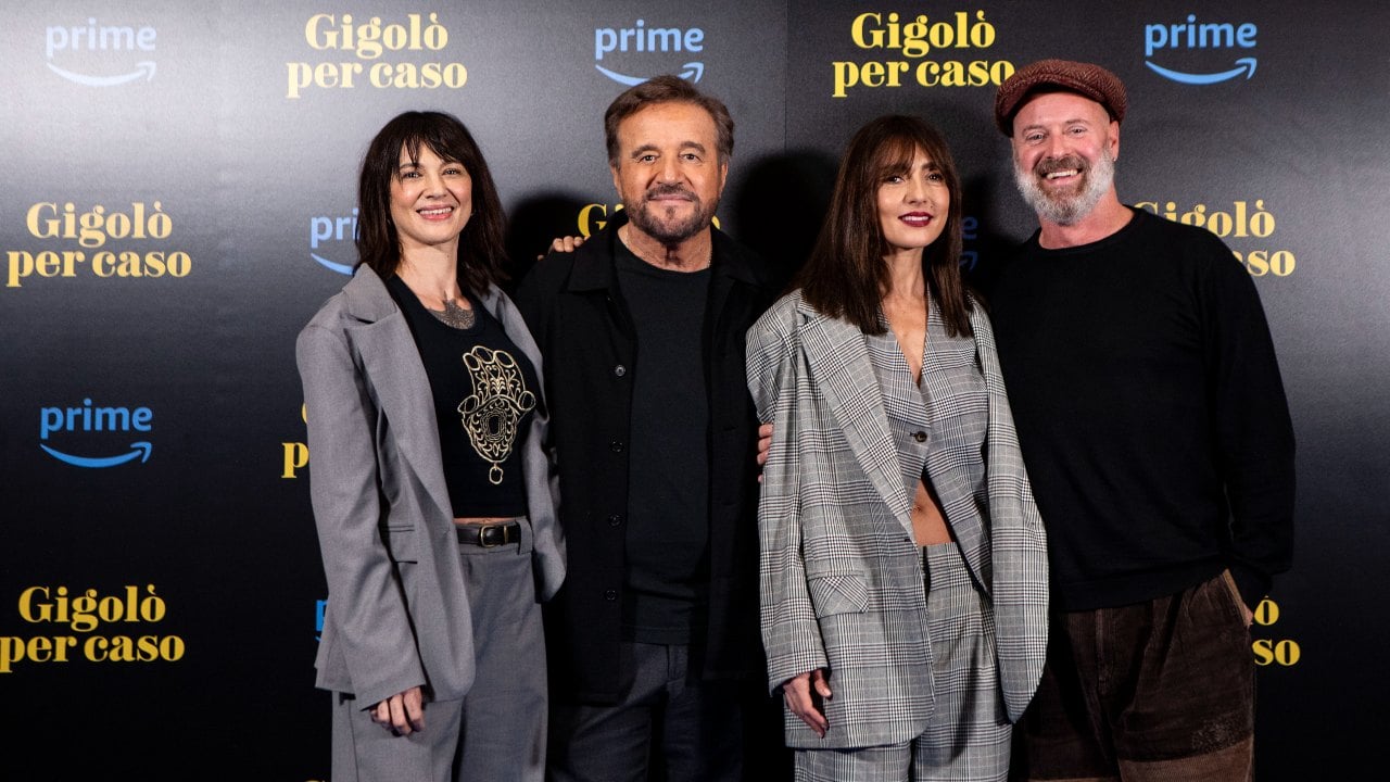 Gigolò per caso, Pietro Sermonti e Christian De Sica presentano la serie: Commedia sofisticata che diverte senza volgarità – SDI Online