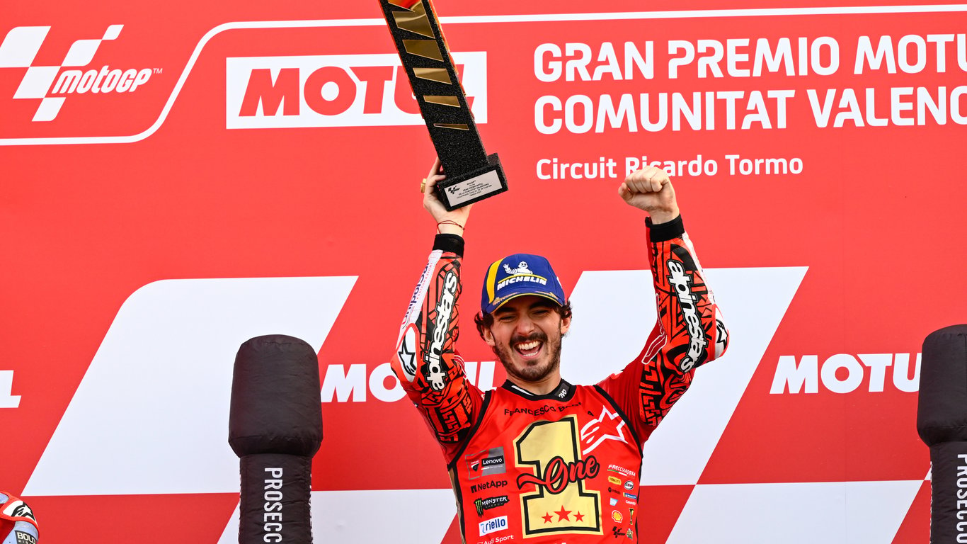 Photo of Pecco Bagnaia, exultante tras revalidar el título de campeón del mundo de MotoGP: Ha sido un año muy difícil, pero ganar es fantástico – Oncenoticias