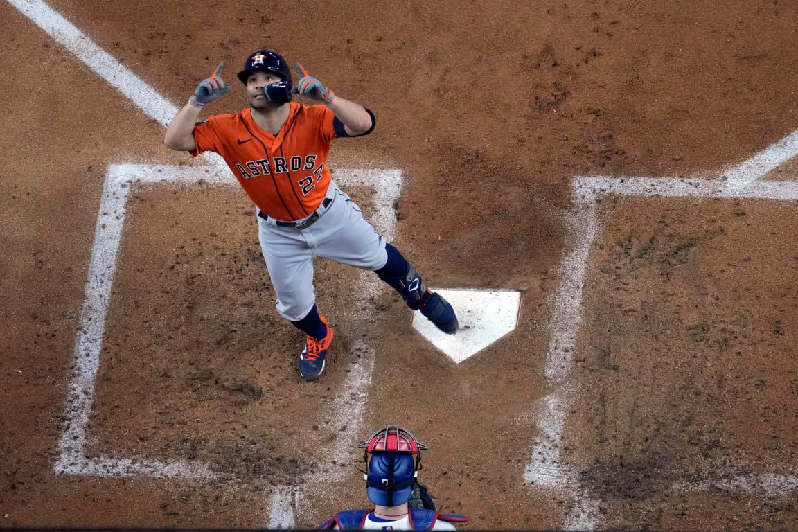 Dodo Finance: Astros make a comeback, win Game 3 against Rangers to narrow down ALCS gap to 2-1