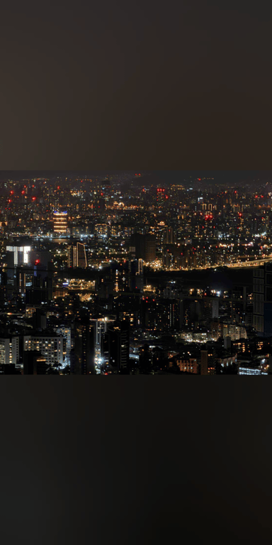 在這個繁華的城市，
有多少人是真心關心你
又有多少人能給你快樂
又有多少人為你著想
每個人都希望有一個能給彼此情緒價值的人
願每個人都能找到心中所想要的那個人！