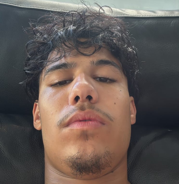 #Aquarius #Up_for_anything #EDM #No_pressure_meetups