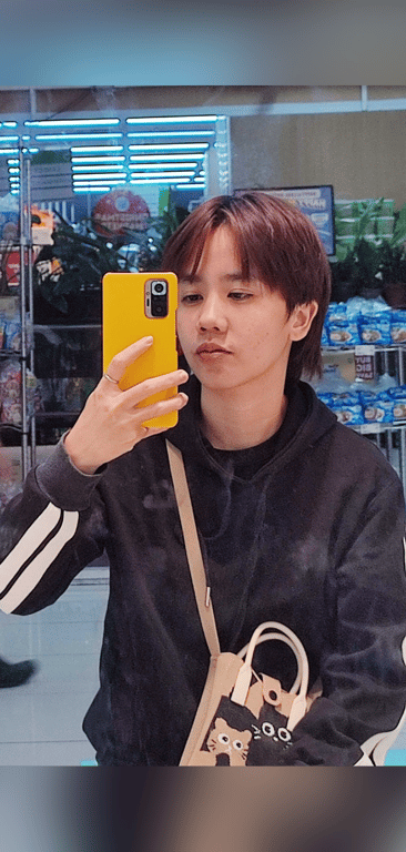 #Libra #Cat_lover #Dog_lover #Dancing #LGBTQ_Rights #Karaoke