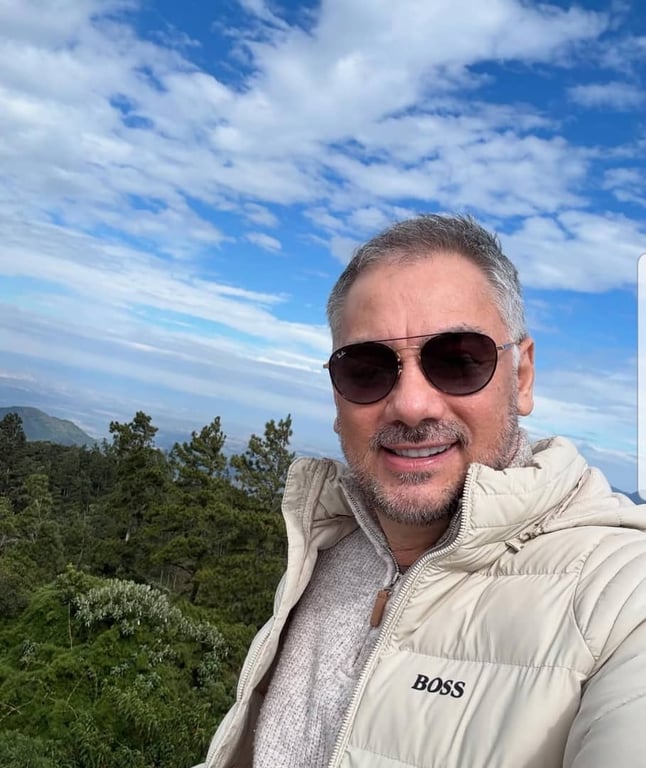 #Sagittarius #Serious_Relationship #Up_for_anything #Guitar_Player #Basketball #Climbing