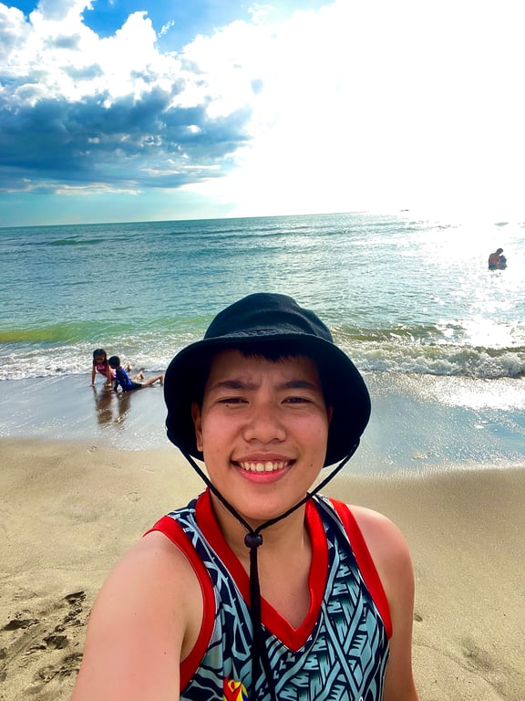 #Taurus #Dog_lover #Boba_tea #Serious_Relationship #Acoustic_Music #Basketball