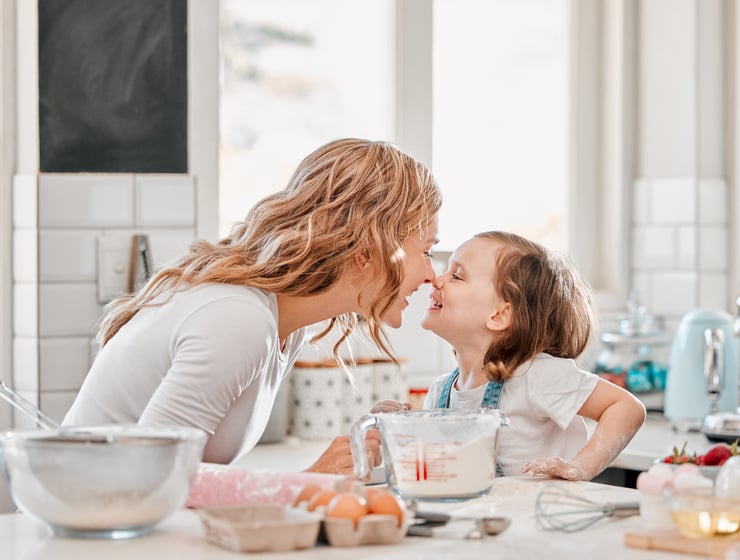 The Myth of the Perfect Mother | PeonyMagazine